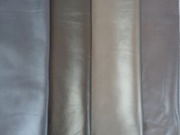 Glattleder Grau-Silberfarben